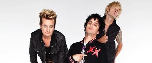 GREEN DAY KICKS OFF TOUR TONIGHT IN CHICAGO!