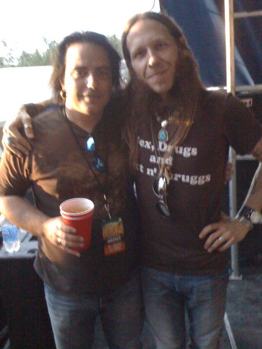 Joey & Charlie from Blackberry Smoke - sidestage. Show drink #2