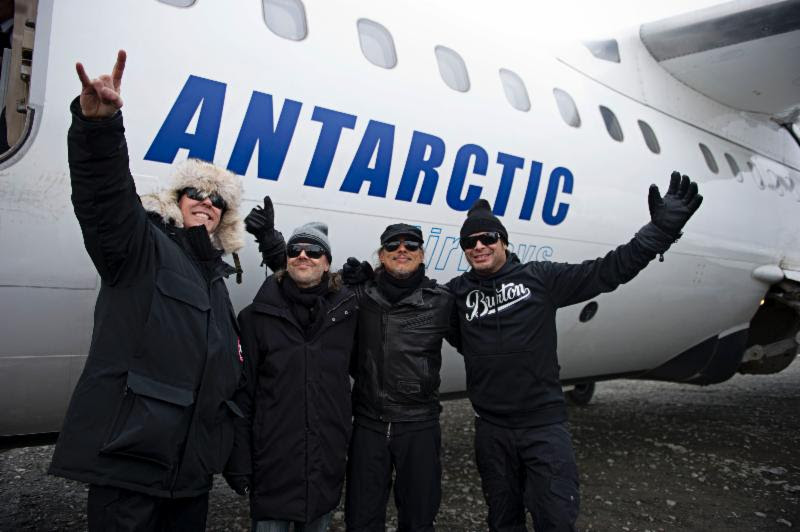 METALLICA PLAYS ANTARTICA! SEE THE PICS & WATCH VIDEO!