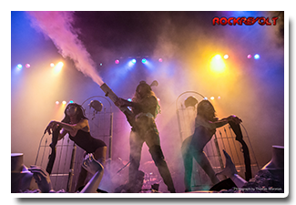 Click to view the LIVE PHOTO GALLERY! itm_mariaBrink4_review