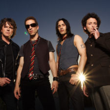 LIVE SHOW REVIEW AND PHOTOS:  EXTREME