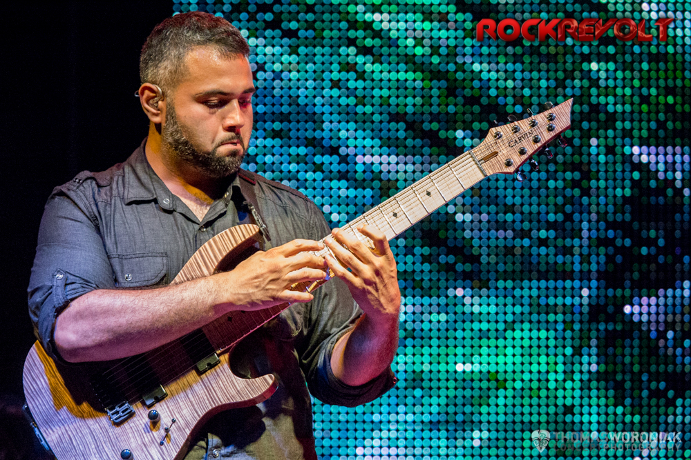 LIVE PICS: ANIMALS AS LEADERS & CONQUERING DYSTOPIA