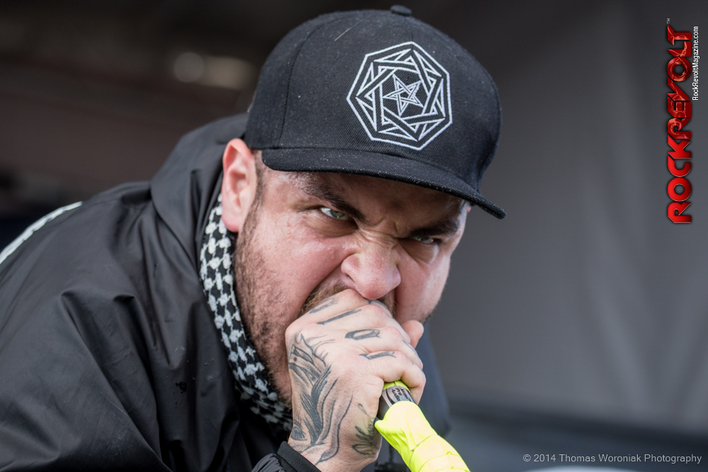 MAYHEM FESTIVAL 2014 PICS: EMMURE – ERIMHA