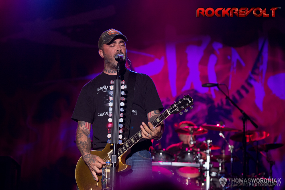 ROCKLAHOMA 2014 LIVE PICS: STAIND